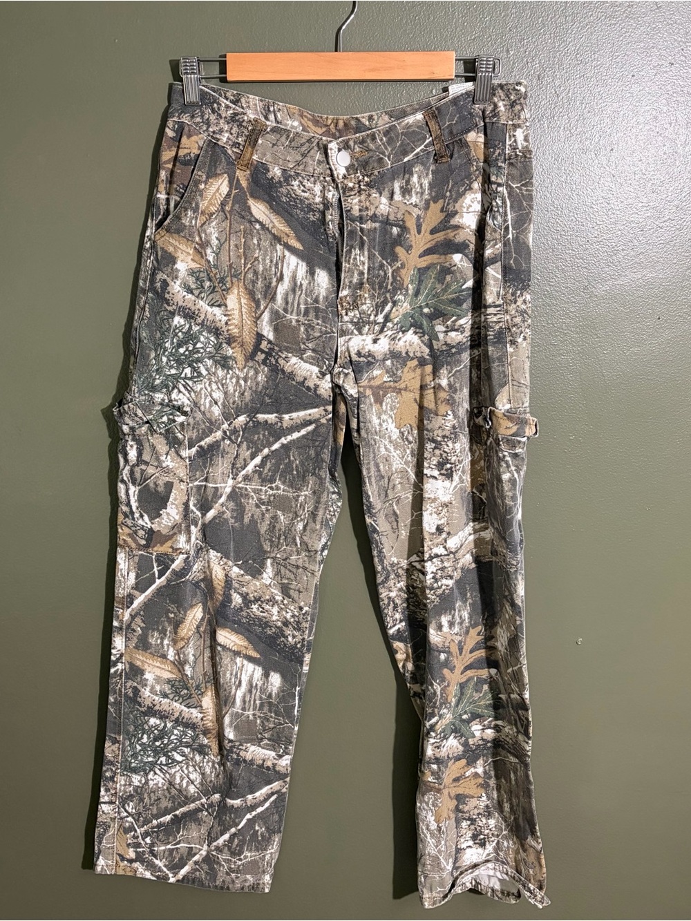 SHEIN Women's Camo Boyfriend/Cargo Jean